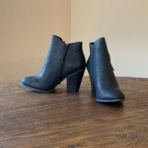 Journee Collection Black Heeled Ankle Boots